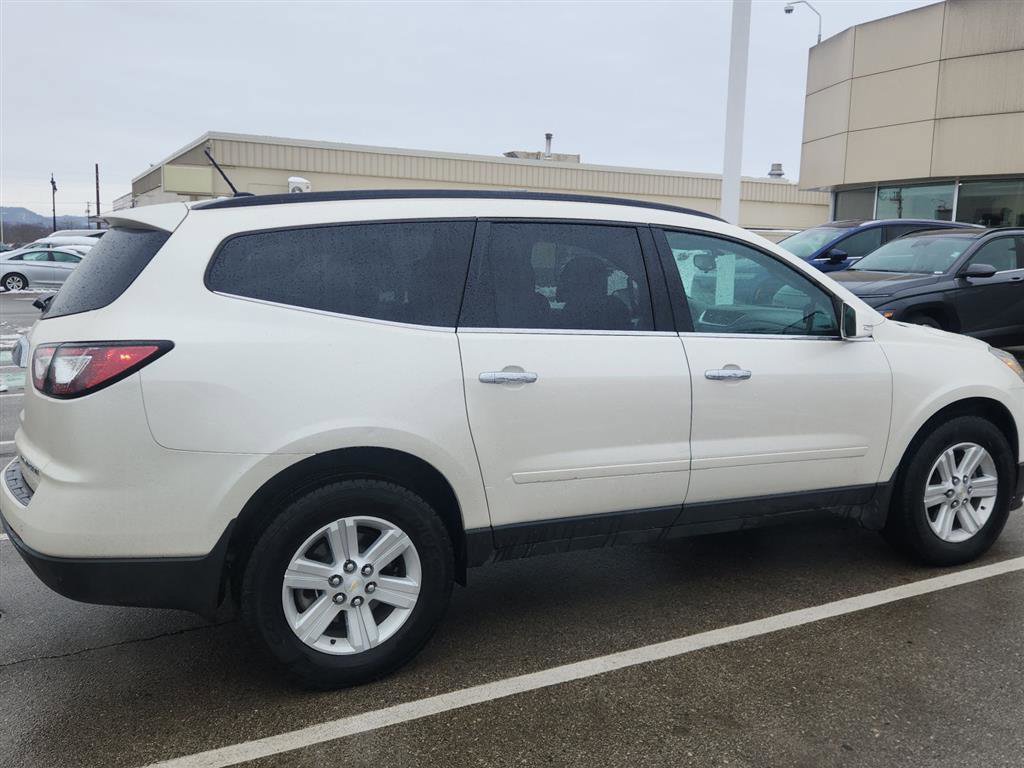 Used 2013 Chevrolet Traverse LT image 4