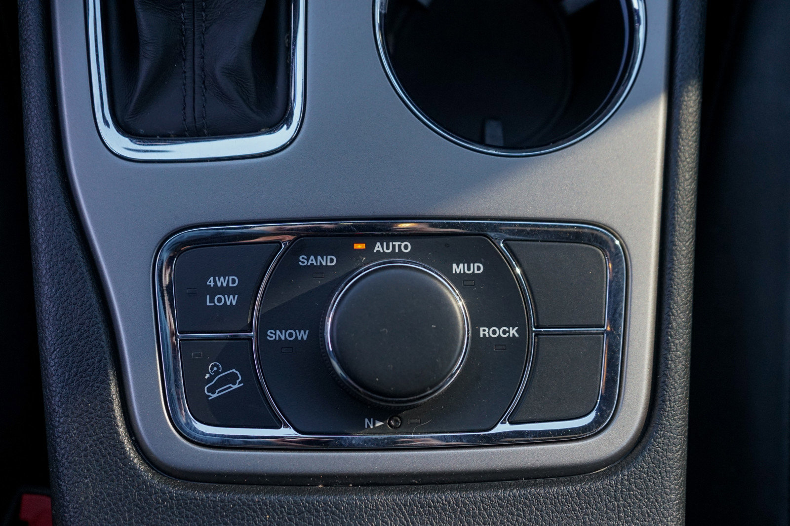 Used 2019 Jeep Grand Cherokee Limited image 20