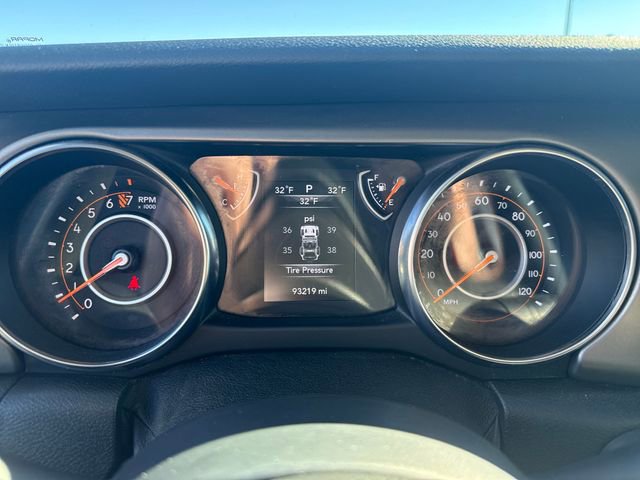 Used 2019 Jeep Wrangler Sport image 10