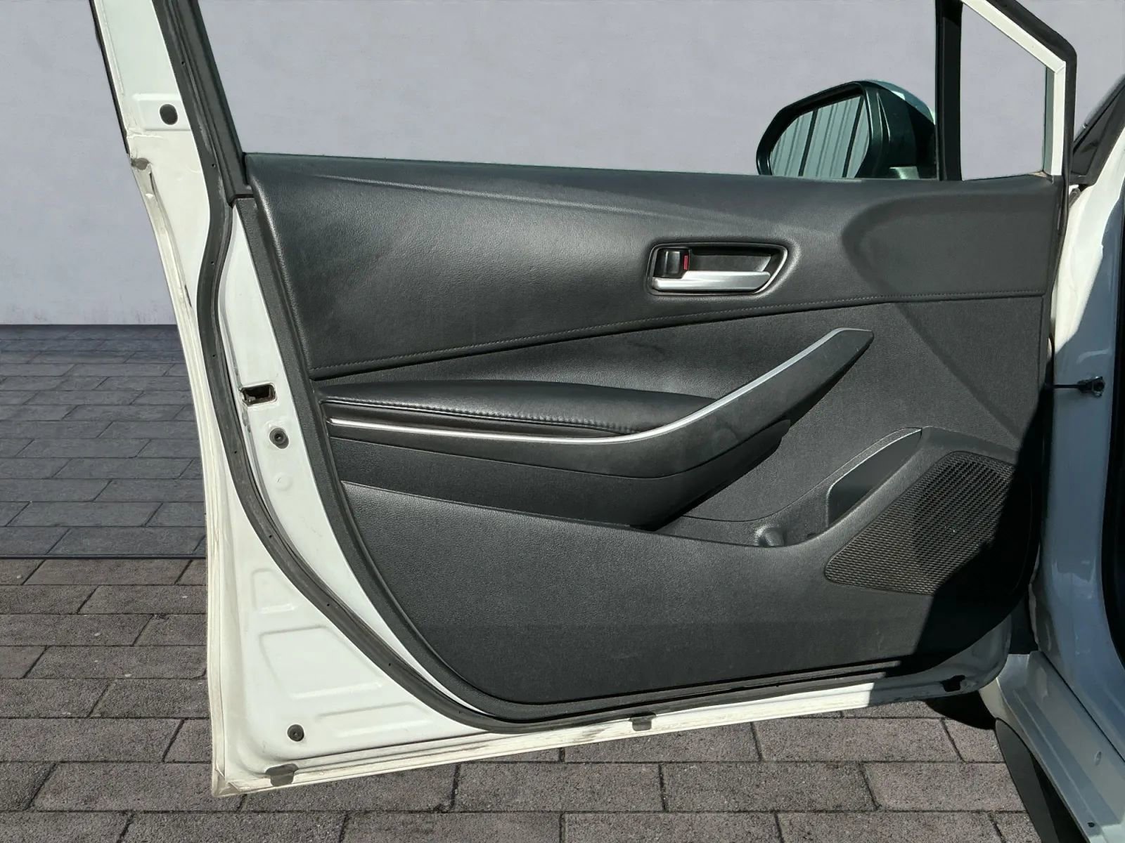 Used 2020 Toyota Corolla SE image 10