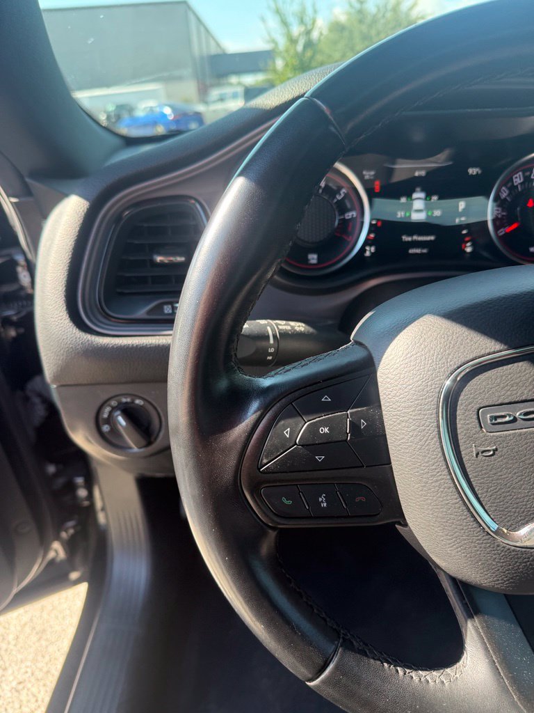 Used 2023 Dodge Challenger SXT RWD image 13