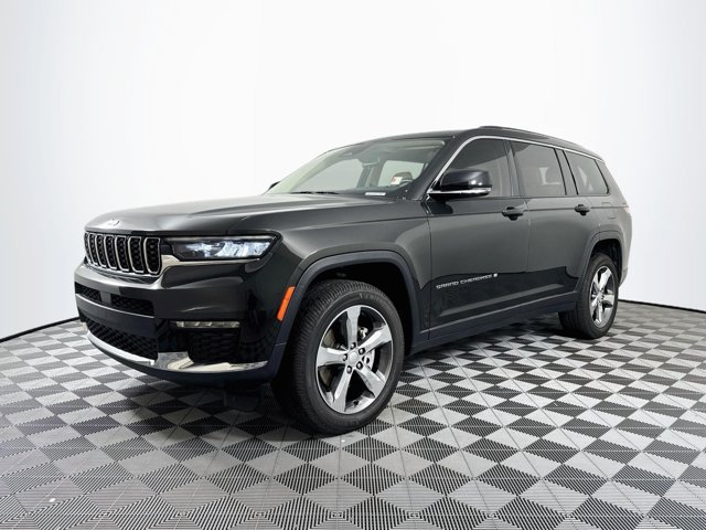 Used 2021 Jeep Grand Cherokee L Limited AWD/4WD image 2