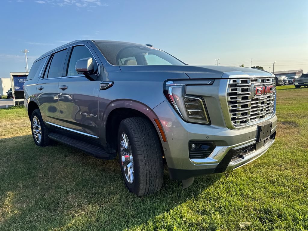 Used 2025 GMC Yukon Denali AWD/4WD image 5
