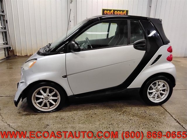 Used 2009 smart fortwo passion RWD image 2