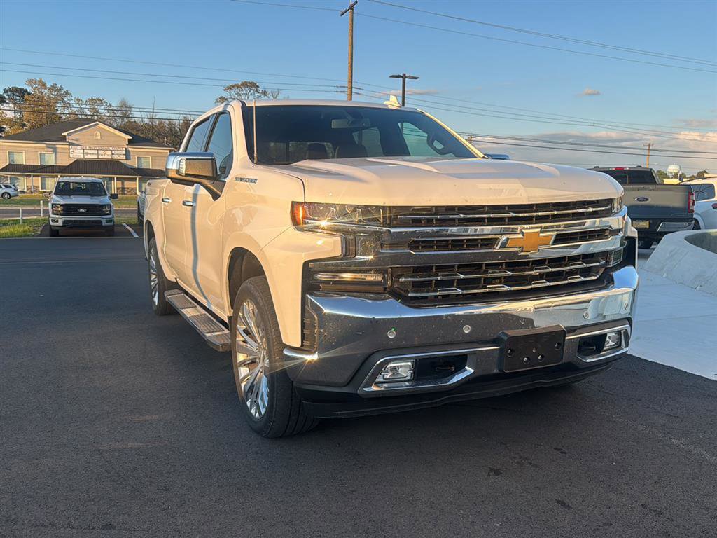 Used 2020 Chevrolet Silverado 1500 LTZ w/ LTZ Plus Package AWD/4WD image 5