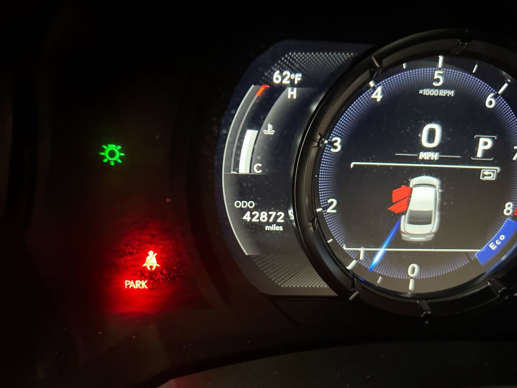 Used 2024 Lexus IS 350 F Sport RWD image 13