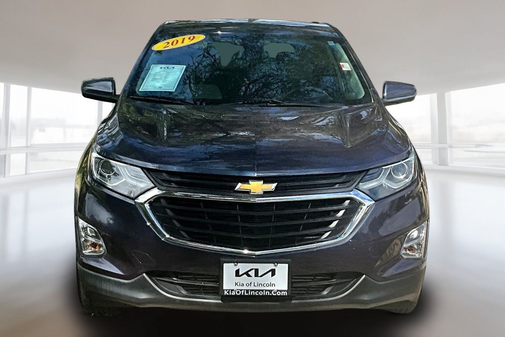 Used 2019 Chevrolet Equinox LT FWD image 2