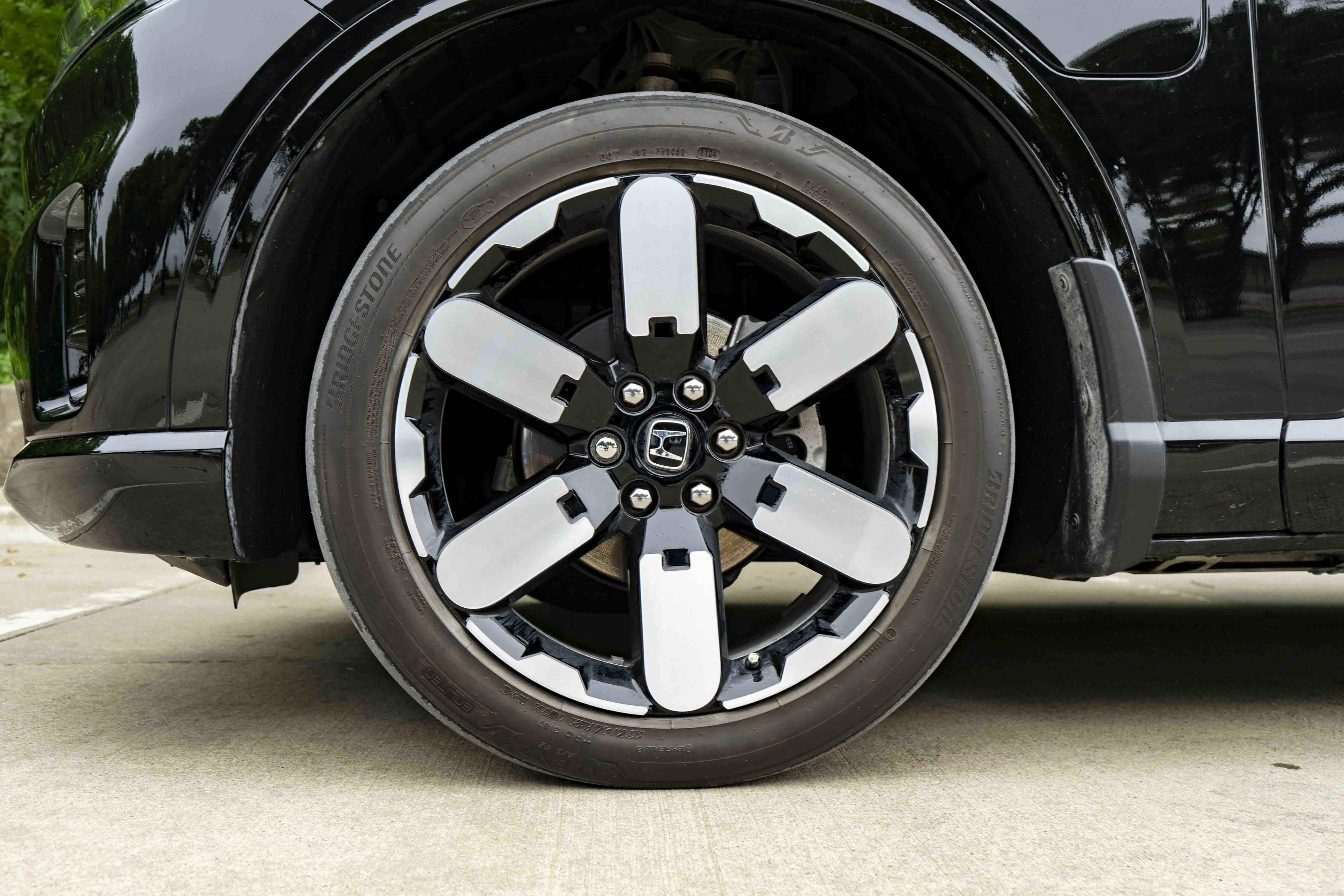 Used 2024 Honda Prologue Elite image 14