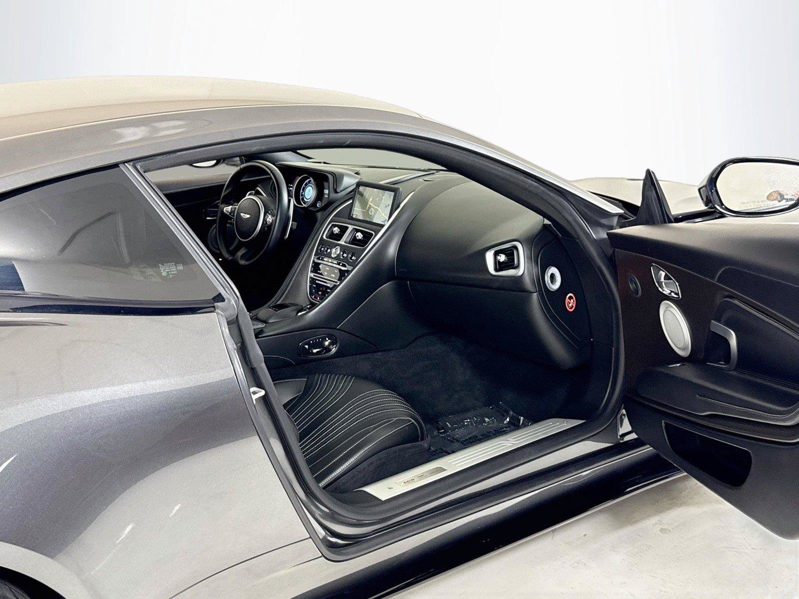 Used 2017 Aston Martin DB11 V12 RWD image 26