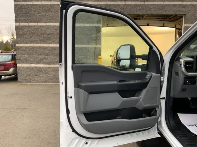 Used 2024 Ford F550 4x4 Crew Cab Super Duty image 12