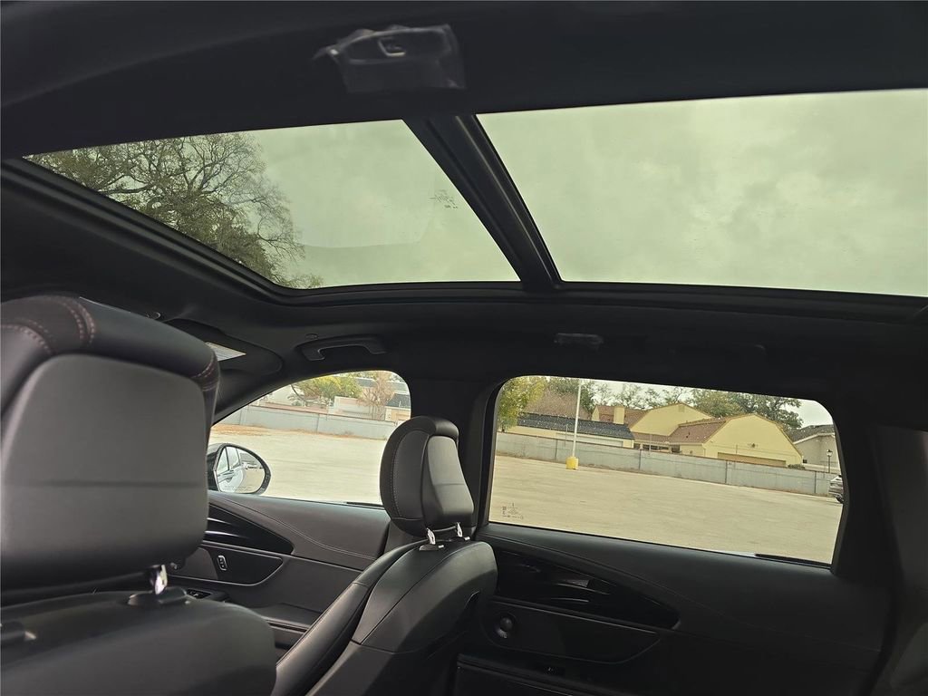 New 2025 Lincoln Nautilus Reserve w/ Jet Appearance Package image 24