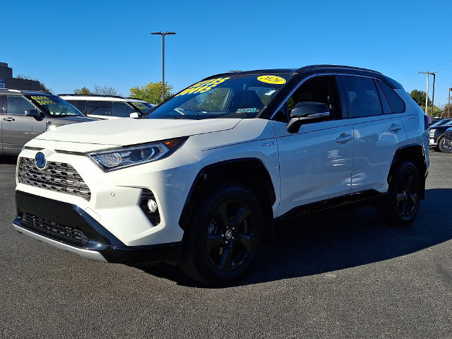 Used 2020 Toyota RAV4 XSE AWD/4WD image 3