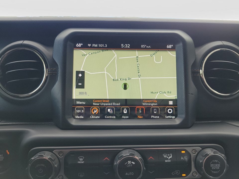 Used 2021 Jeep Wrangler Unlimited Sahara AWD/4WD image 21