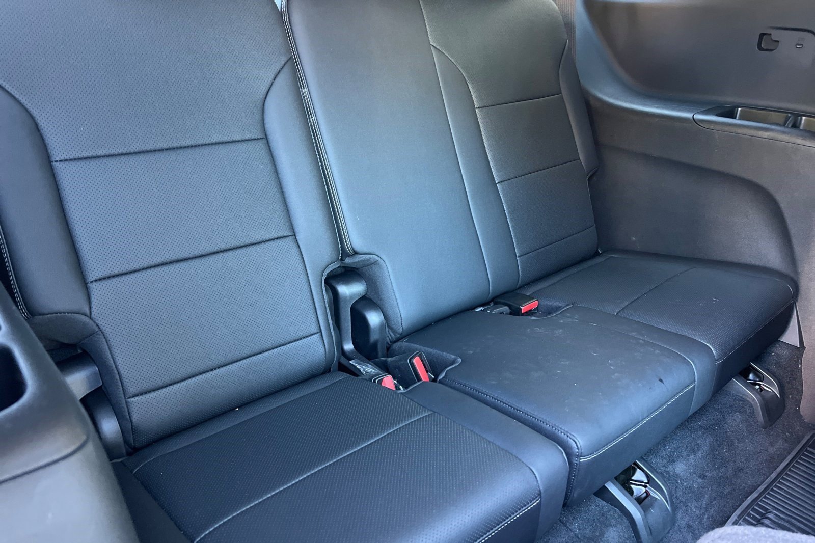 Certified 2025 Chevrolet Traverse High Country w/ LPO, Floor Liner Package image 17