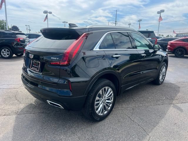 Used 2024 Cadillac XT4 Premium Luxury AWD/4WD image 5