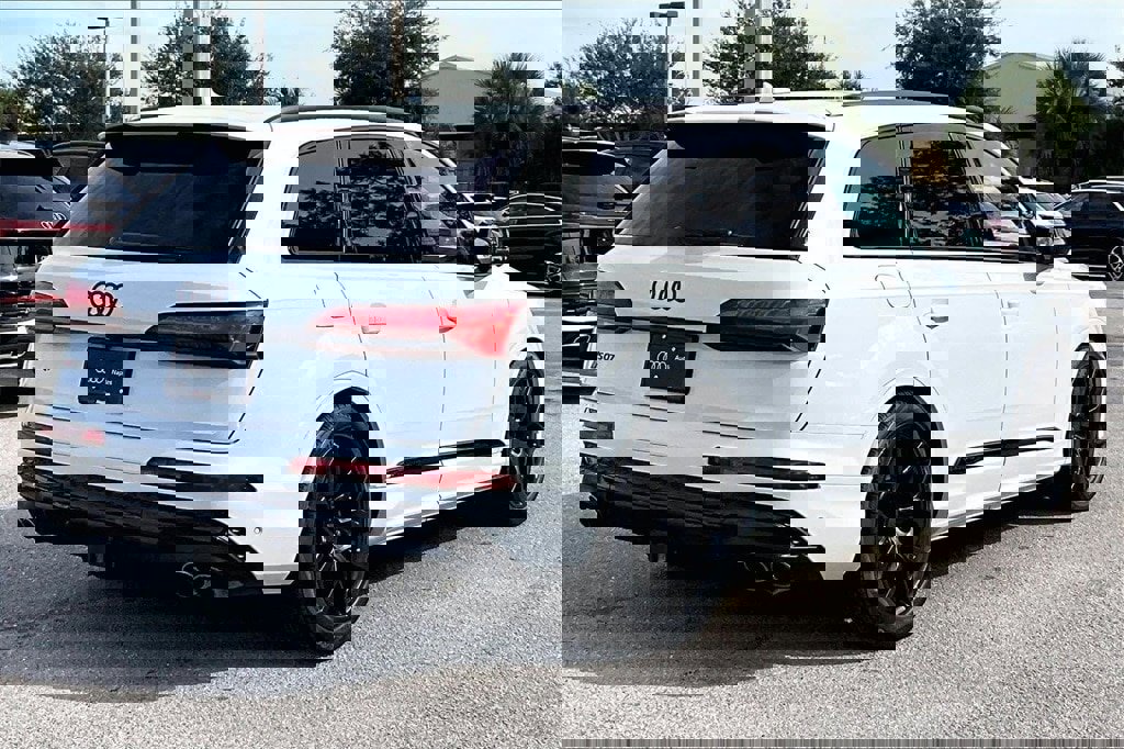 New 2026 Audi SQ7 Premium Plus image 5