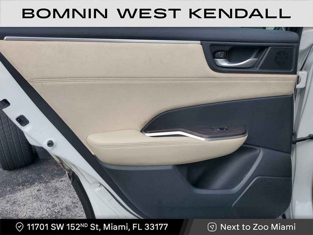 Used 2018 Honda Clarity Touring image 10