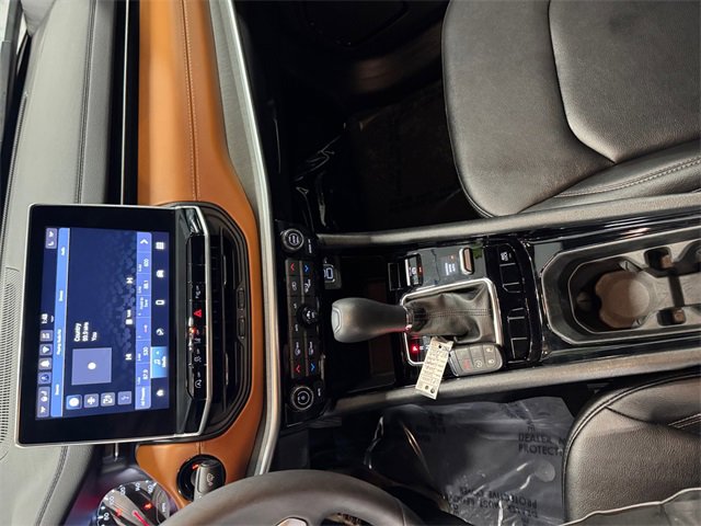 Used 2024 Jeep Compass Limited image 23