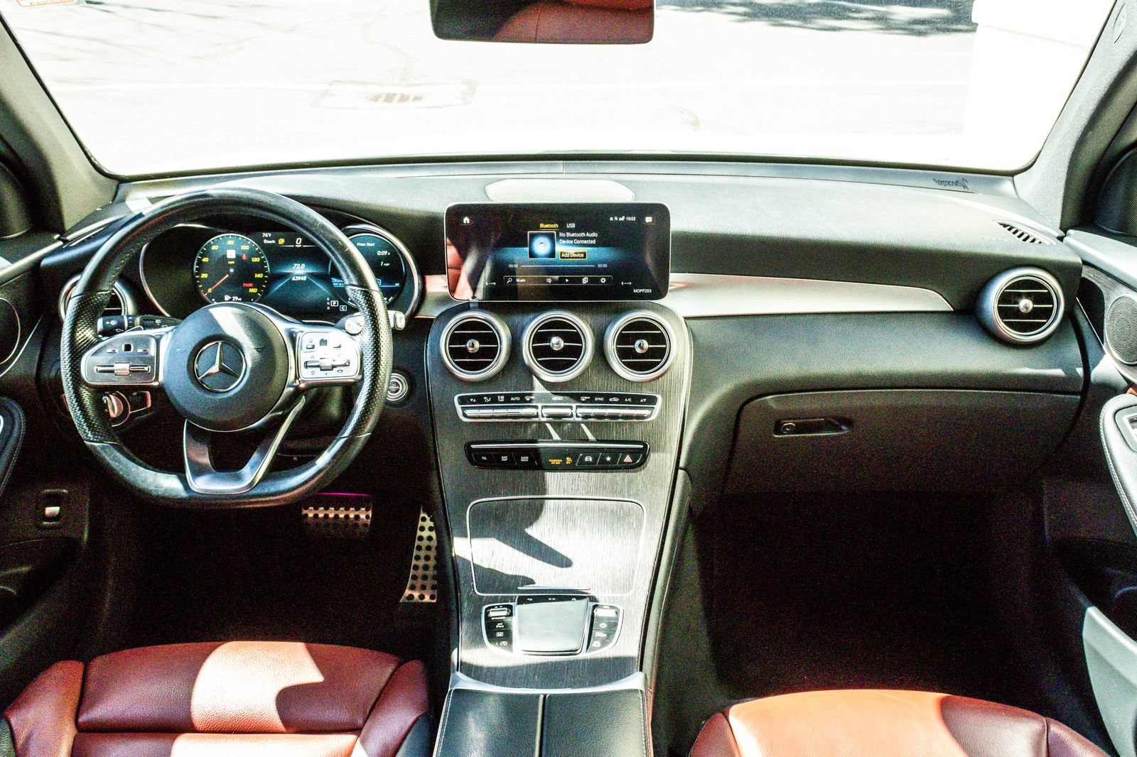 Used 2021 Mercedes-Benz GLC 300 w/ AMG Line image 14