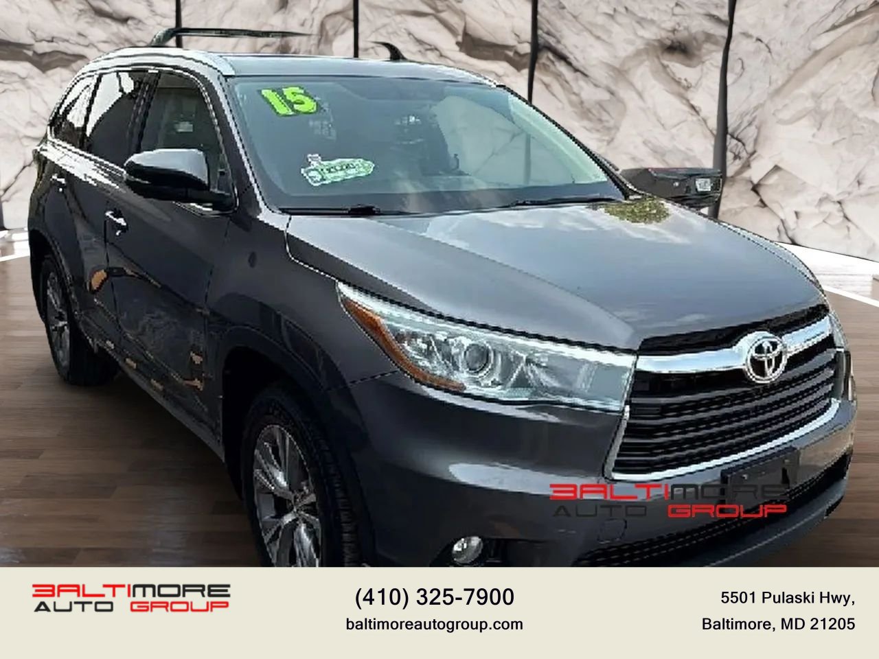 Used 2015 Toyota Highlander XLE AWD/4WD image 3