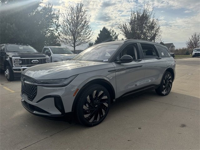 New 2026 Lincoln Nautilus Reserve image 4