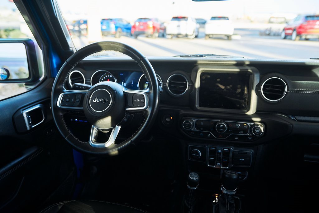 Used 2022 Jeep Wrangler Unlimited Sahara image 34