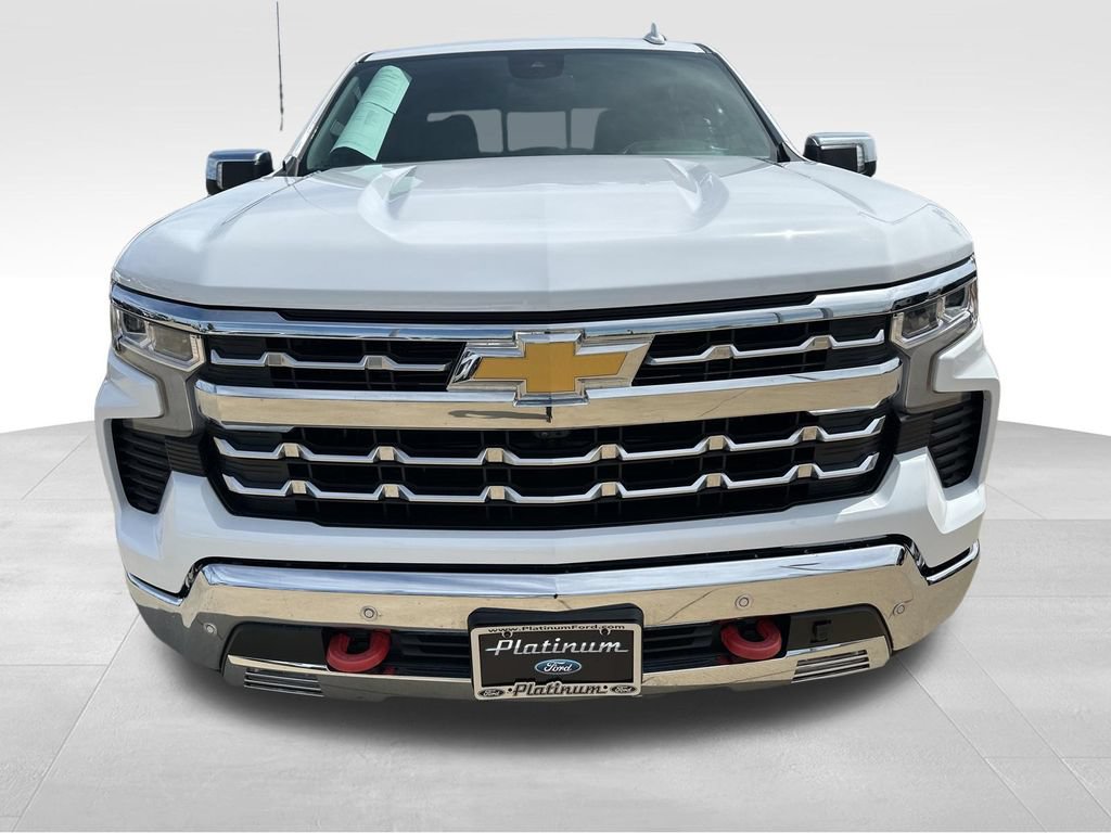 Used 2025 Chevrolet Silverado 1500 LTZ AWD/4WD image 9