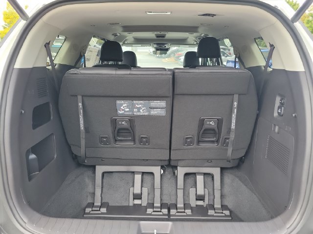 New 2027 Kia Carnival SX w/ Dark Edition Package FWD image 8