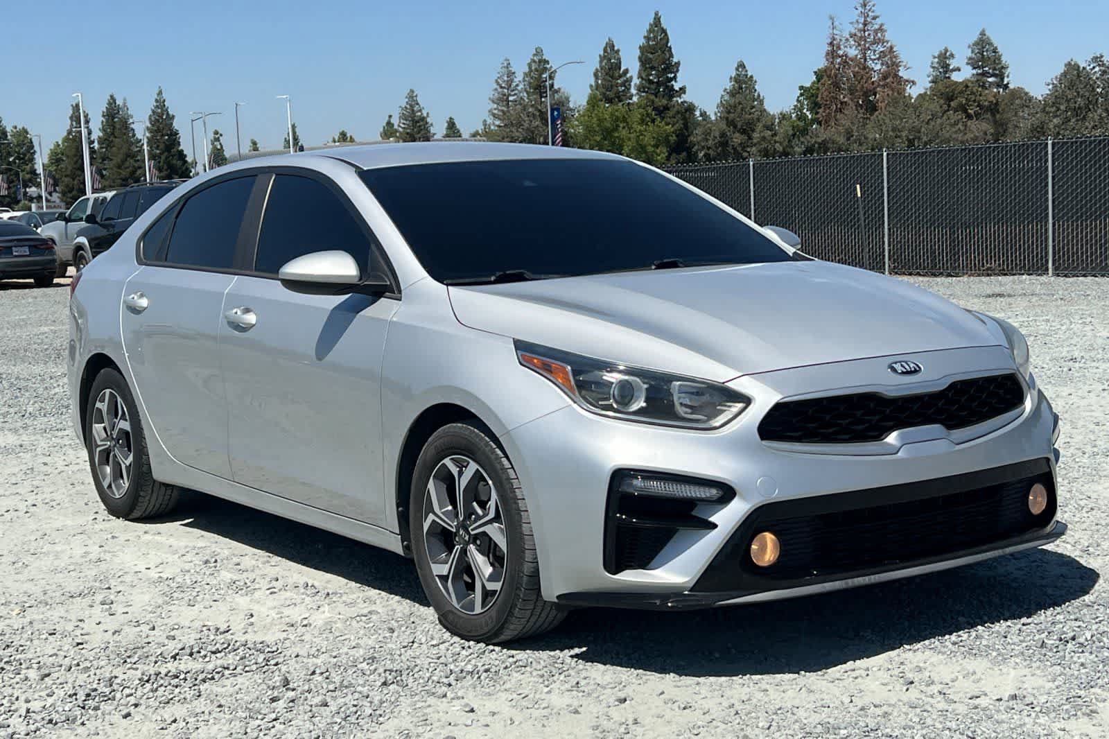 Used 2019 Kia Forte LXS FWD image 10