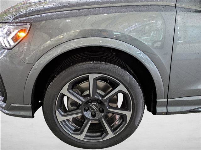 Used 2025 Audi Q3 2.0T Premium Plus w/ Premium Plus Package image 9