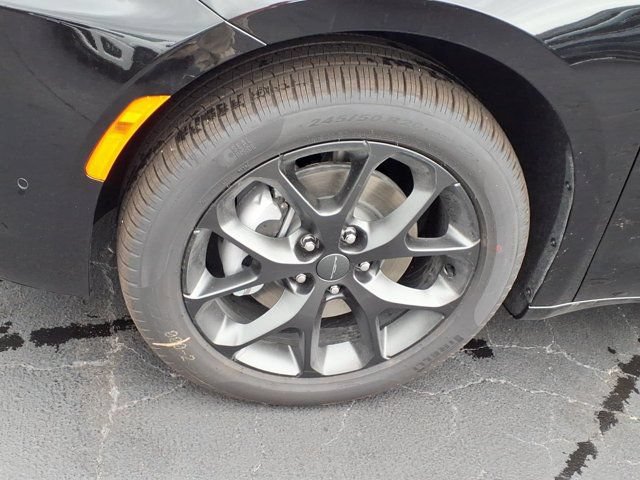 New 2027 Chrysler Pacifica Limited AWD/4WD image 21