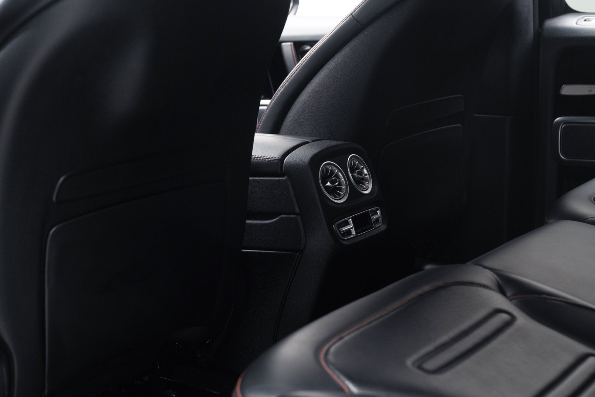 Used 2022 Mercedes-Benz G 550 image 30