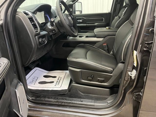 New 2026 RAM 2500 Laramie AWD/4WD image 4