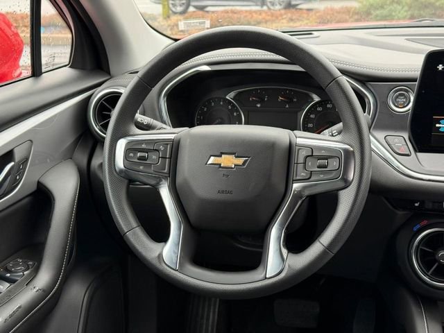 Used 2025 Chevrolet Blazer LT image 13