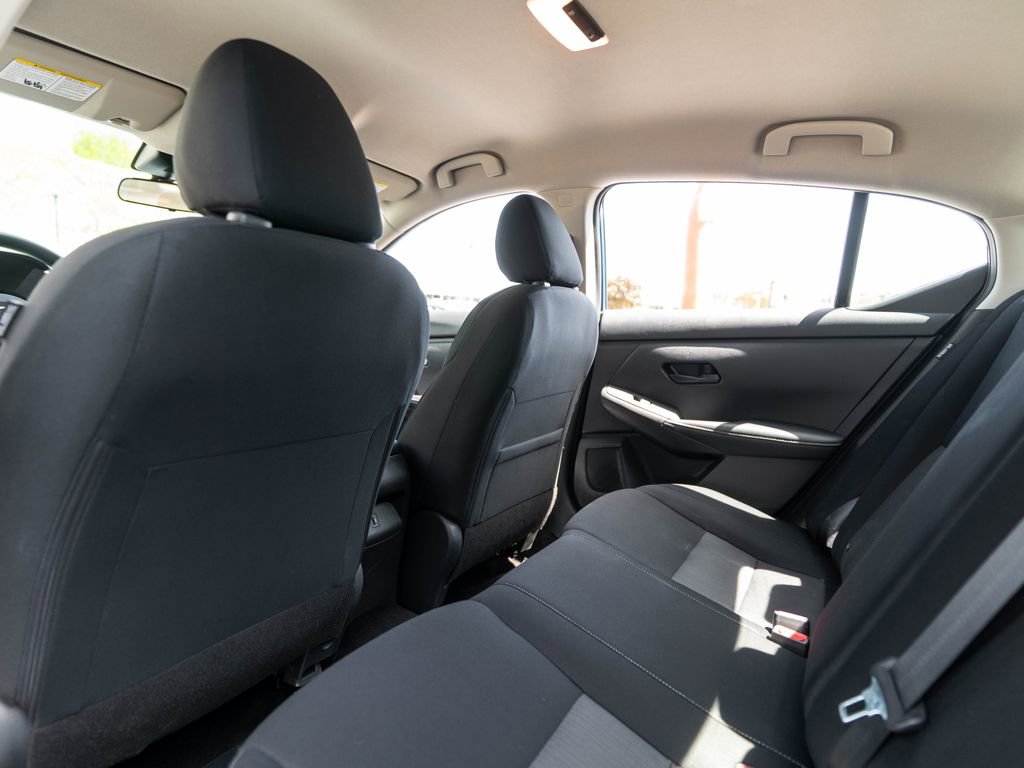 Used 2025 Nissan Sentra SV FWD image 14