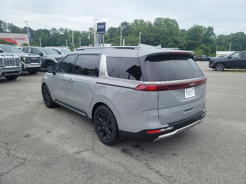 Used 2024 Kia Carnival SX Prestige FWD image 5