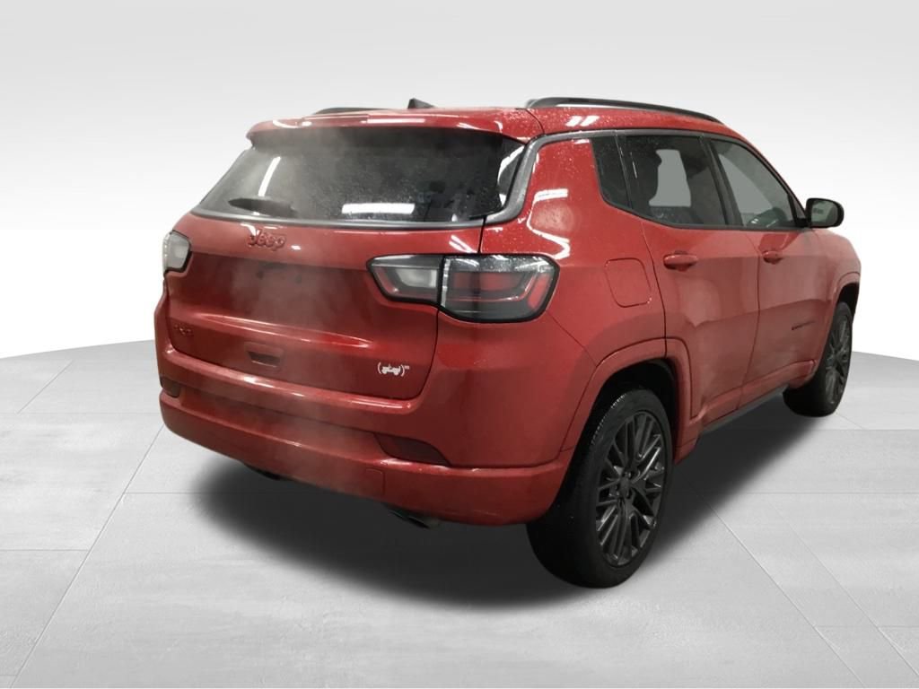 Used 2022 Jeep Compass Limited w/ (RED) Package image 16