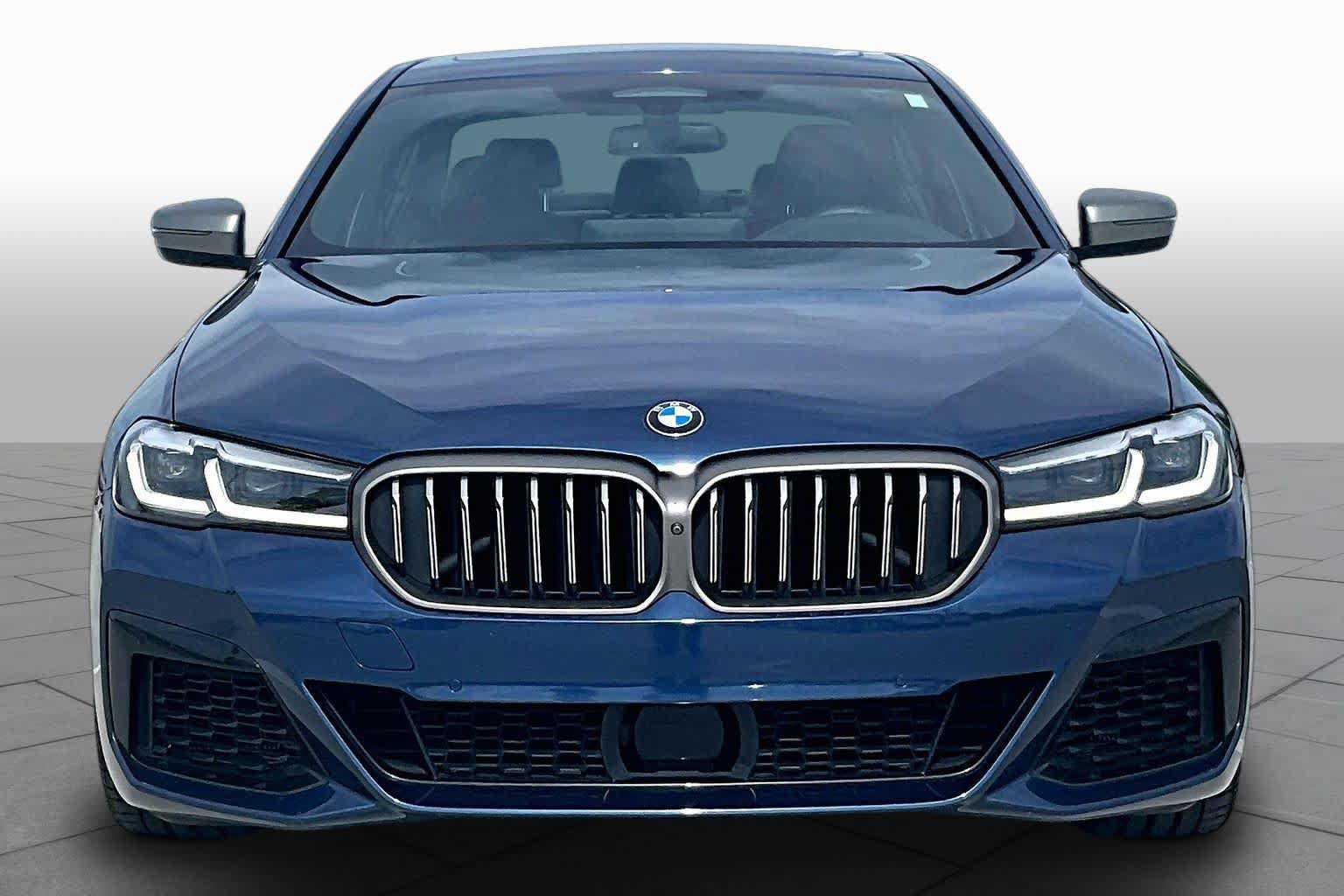 Used 2021 BMW M550i xDrive w/ Executive Package AWD/4WD image 3