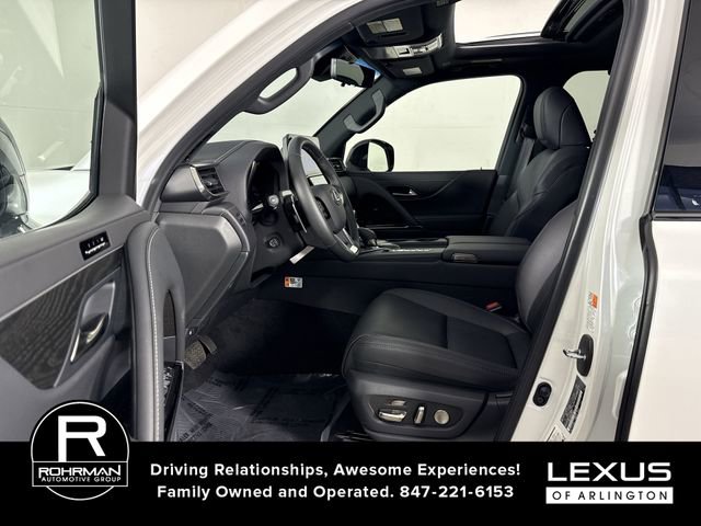 Certified 2025 Lexus LX 700h Overtrail image 4