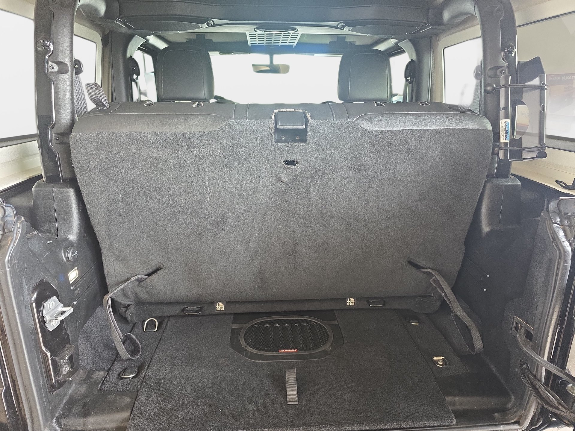 Used 2018 Jeep Wrangler Rubicon AWD/4WD image 12
