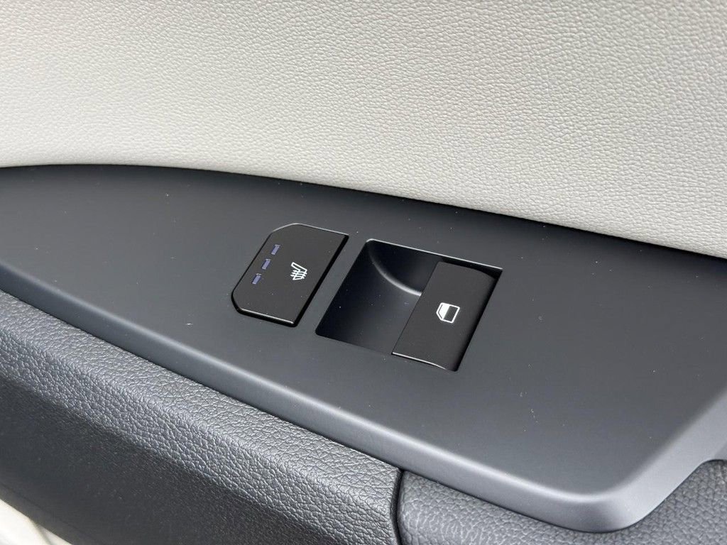 New 2026 Kia Sportage SX Prestige image 5