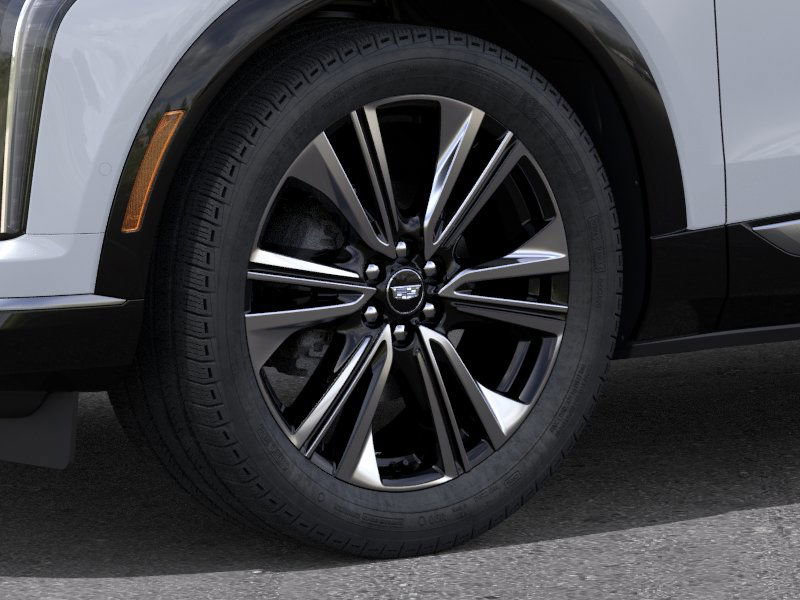 New 2026 Cadillac Optiq Luxury 2 image 9