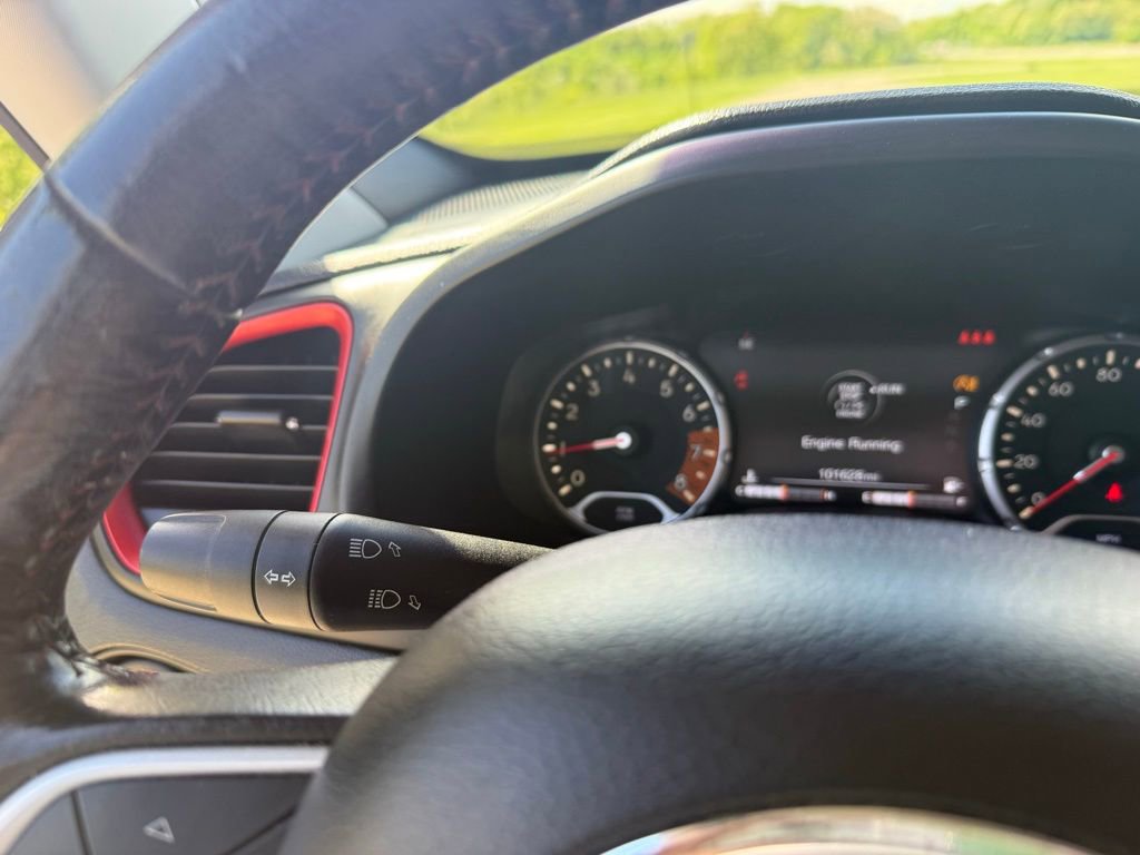 Used 2019 Jeep Renegade Trailhawk w/ Cold Weather Group II AWD/4WD image 32