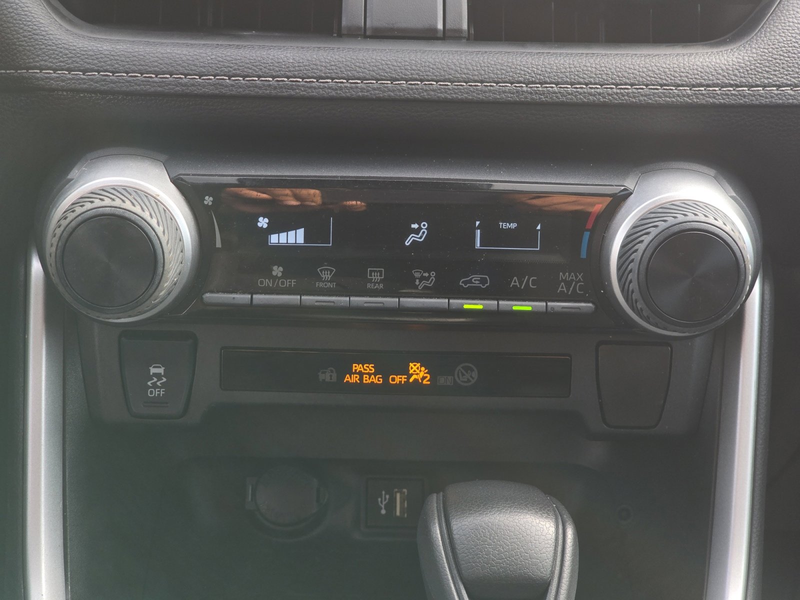 Used 2023 Toyota RAV4 LE image 16