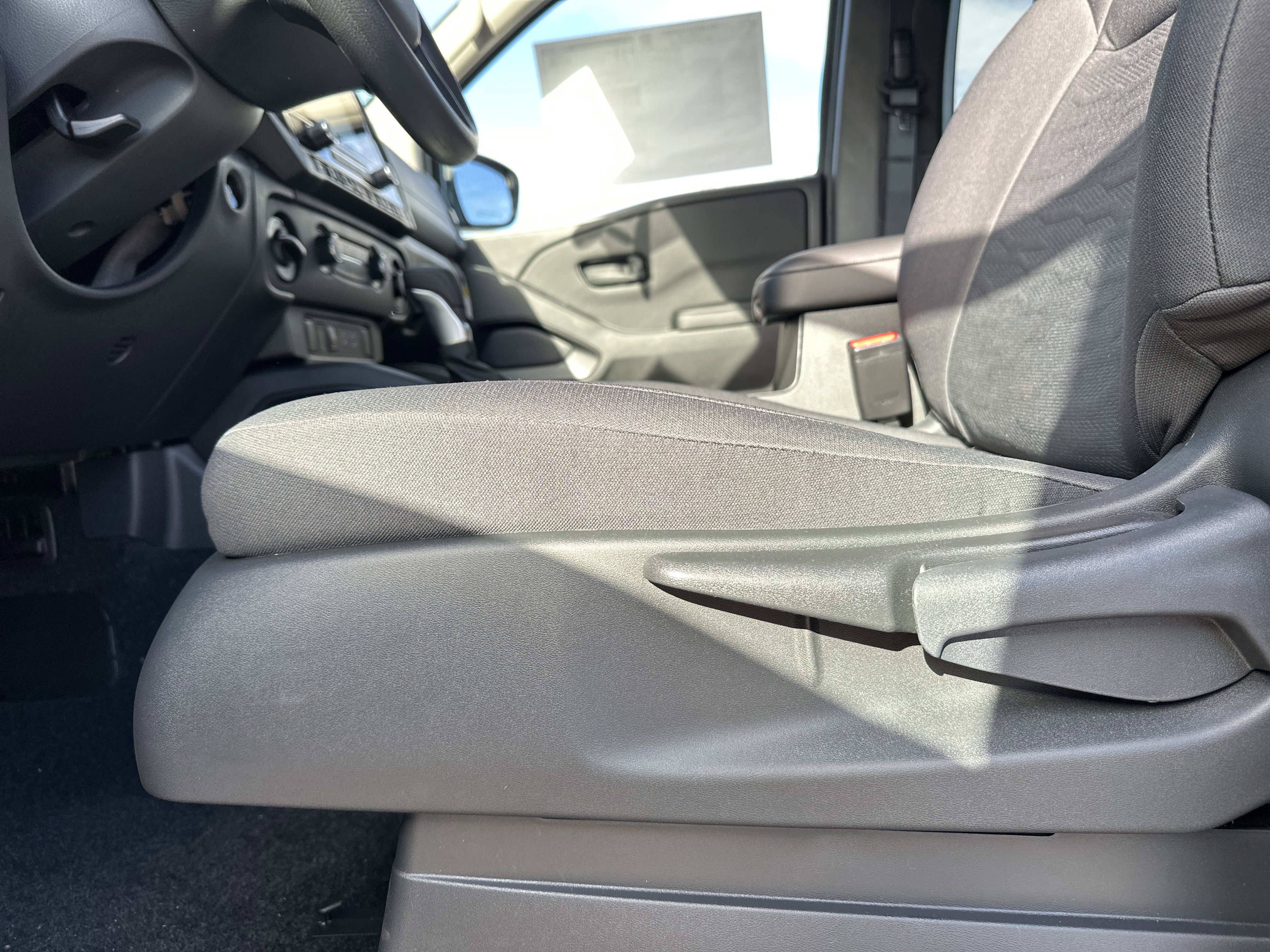 New 2026 Nissan Frontier S image 21