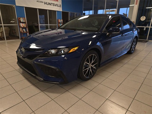 Used 2023 Toyota Camry SE w/ Audio Upgrade Package image 4