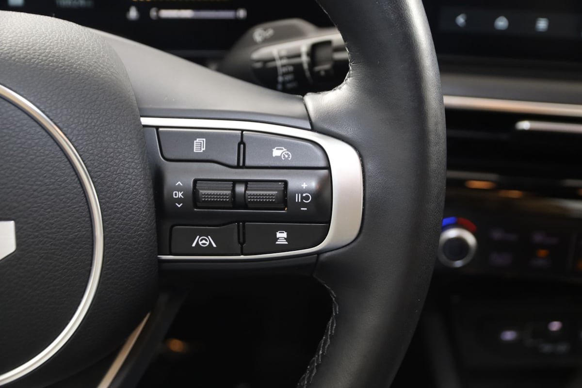 Used 2025 Kia K5 GT-Line AWD/4WD image 31