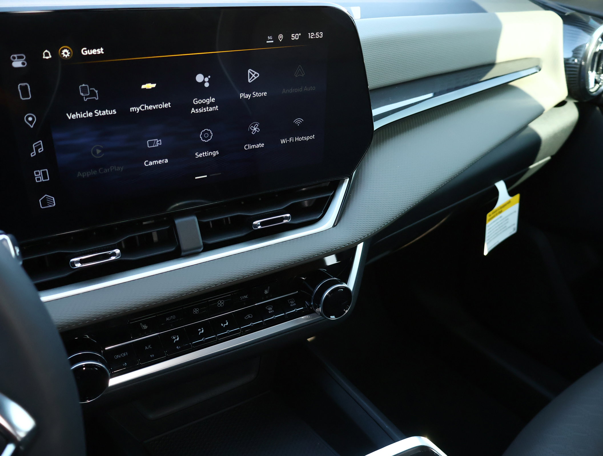 New 2026 Chevrolet Equinox LT w/ Convenience Package II image 17