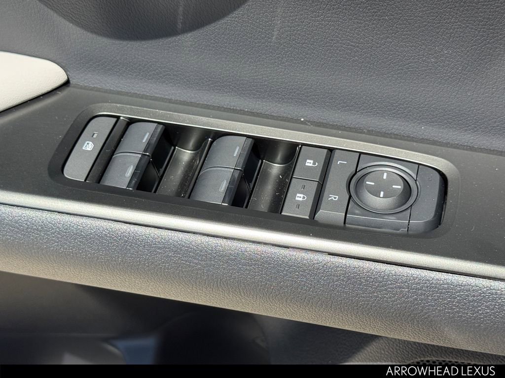 New 2026 Lexus UX 300h FWD image 25