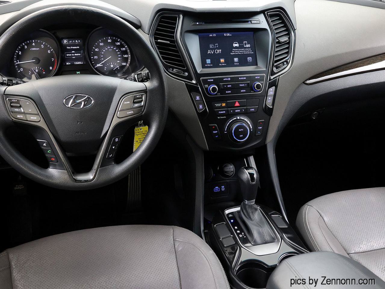 Used 2017 Hyundai Santa Fe Sport FWD image 16